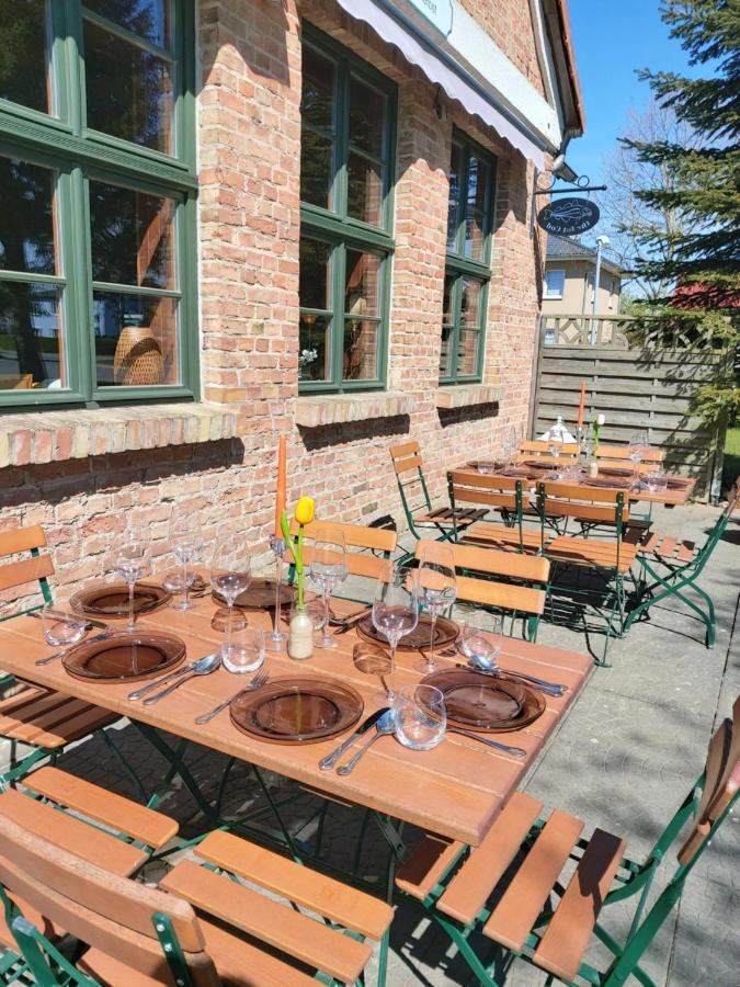 Pension & Restaurant "Alte Schule" Kluis Luaran gambar