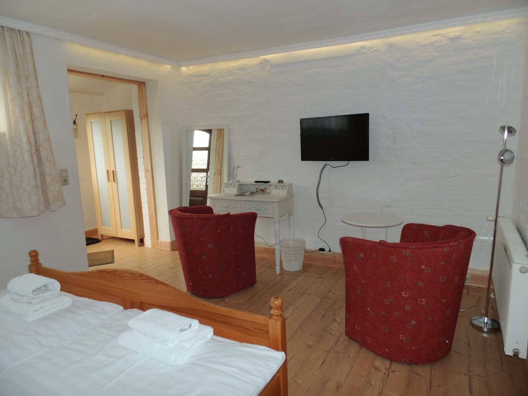 Pension & Restaurant "Alte Schule" Kluis Bilik gambar
